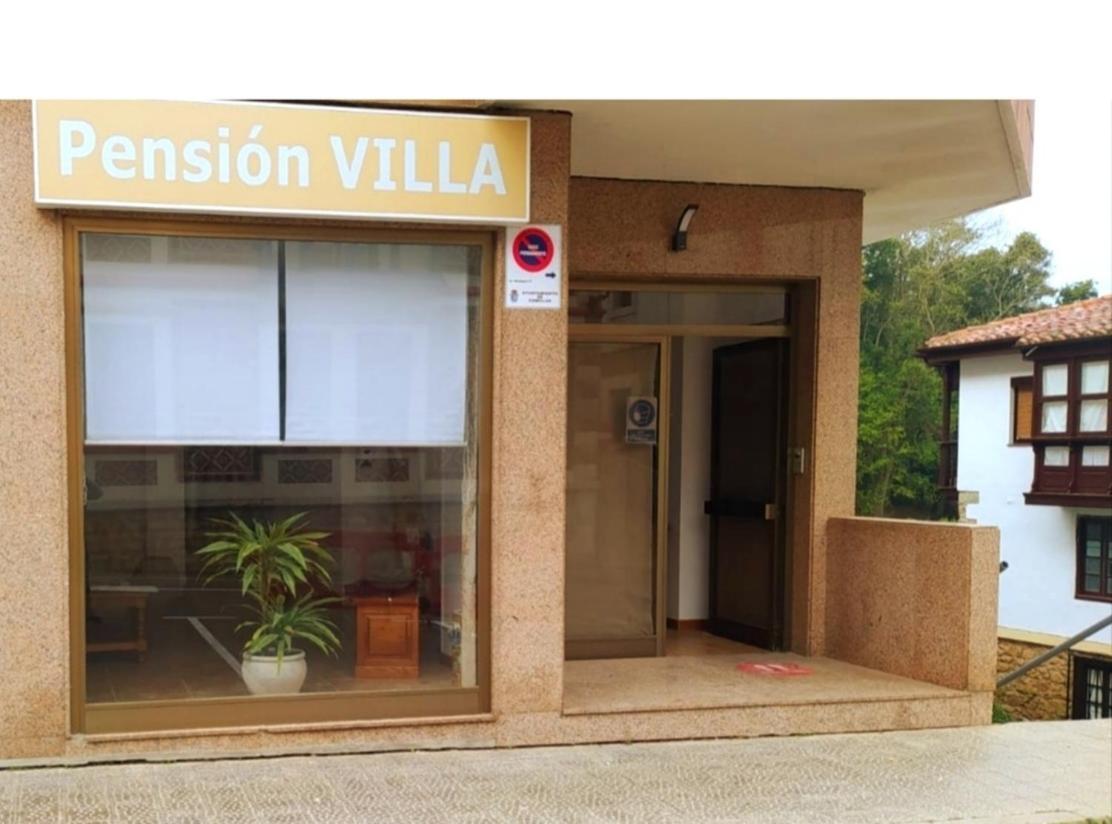 Pension Villa ** Комилас Екстериор снимка